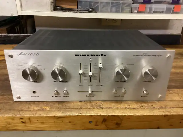 LATE 1970’S VINTAGE MARANTZ 1090 STEREO AMPLIFIER in Stereo Systems & Home Theatre in Barrie - Image 4