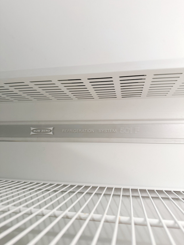 Sub Zero STAINLESS STEEL BUILT-IN ALL REFRIGERATOR 501R in Refrigerators in City of Toronto - Image 4