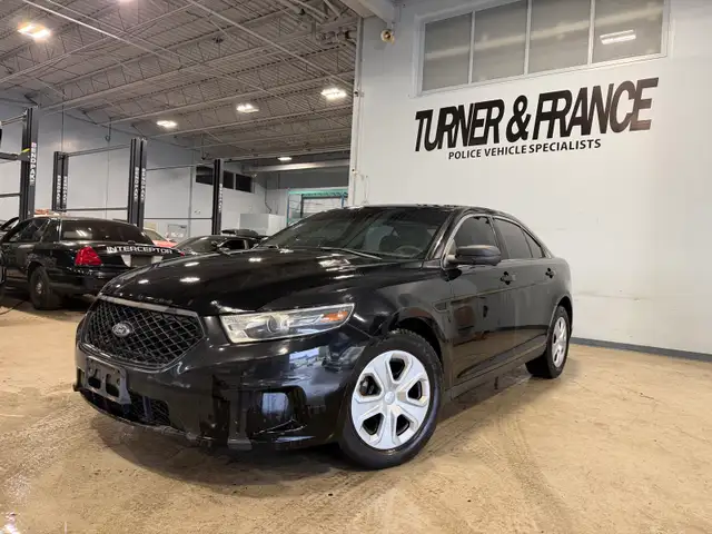 Ford Taurus Police Interceptor 