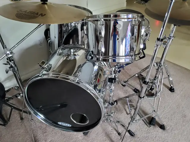 6 Drum Kits Ludwig & Gretsch Maple, Pearl Mahogany *Mint63804702816131124