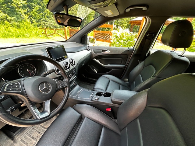 Vends Mercedes B250 4Matic 2017 — photo 5