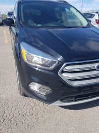 Ford escape 2018 / used / excellent condition