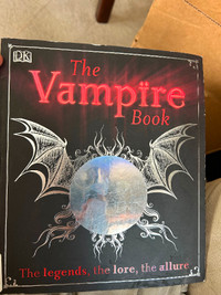 The Vampire Book DK (paperback)