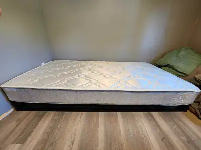 Only used a few times, very clean, twin coil mattress and 6 inch platform bed frame set. Selling as...
