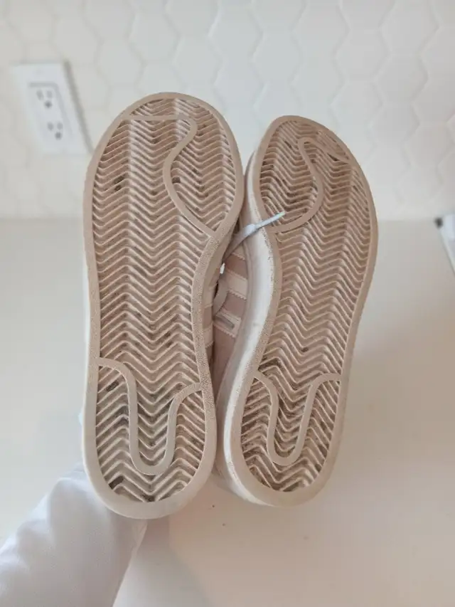 Adidas Campus Shoe Men Size 8 in Men's Shoes in Calgary - Image 7