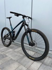 2022 Trek Fuel EX 5 Mountain bike