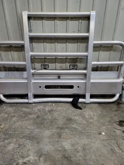 Comes with bracket