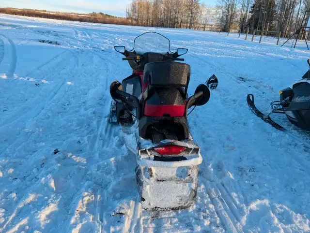 Skidoo 600 GSX Touring in Snowmobiles in Red Deer - Image 7