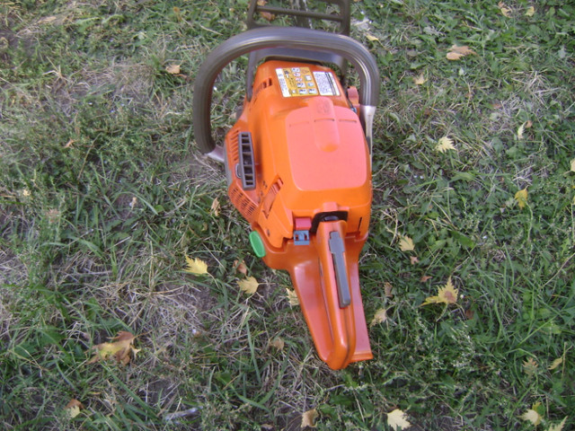 Husqvarna 359 chainsaw in Power Tools in Penticton - Image 4