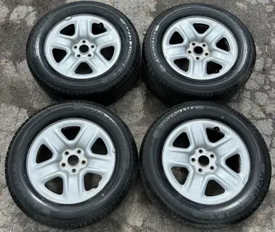 Set in excellent condition Came off a 2016 Toyota rav4 5x114.3