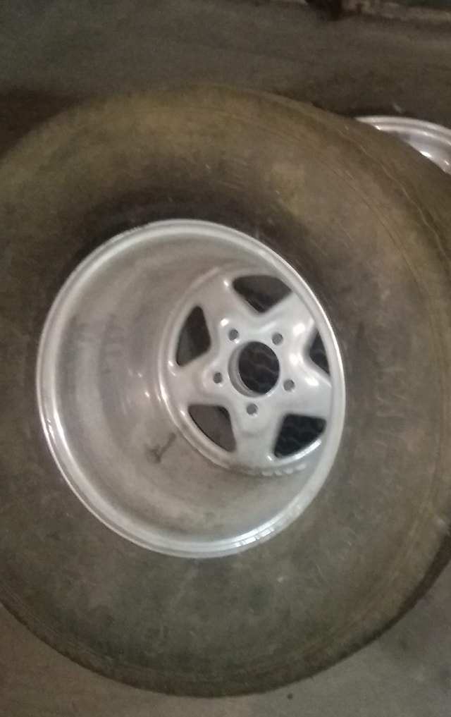 Weld rear rims and tires Tires & Rims Windsor Region Kijiji