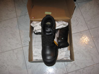 Safety Boots ( Brand New )