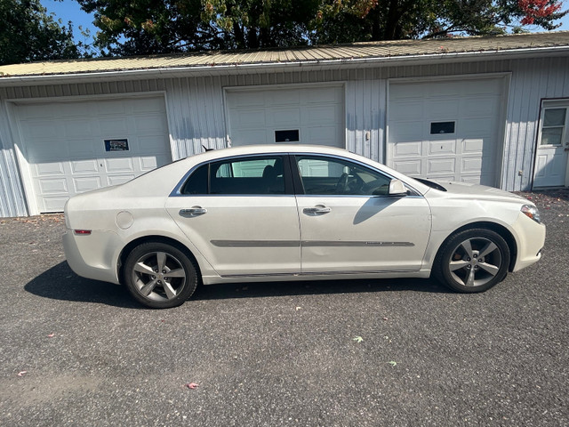 Chevrolet malibu 2011 dans Autos et camions  à Lanaudière