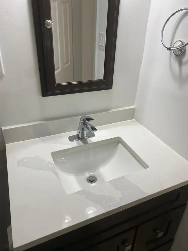 Large Renovated 2 Bedroom - Great Area -Quiet Building in Long Term Rentals in City of Toronto - Image 9