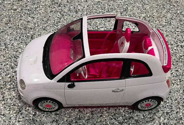 Barbie Fiat Car dans Jouets et jeux  à Ville de Montréal - Image 2