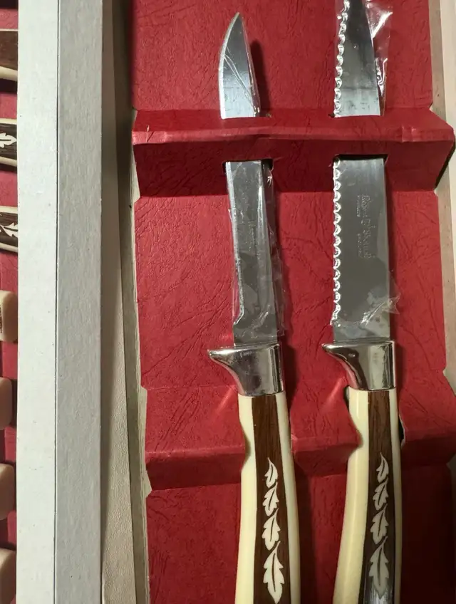 Regent Sheffield Cutlery Set in Kitchen & Dining Wares in City of Toronto - Image 4