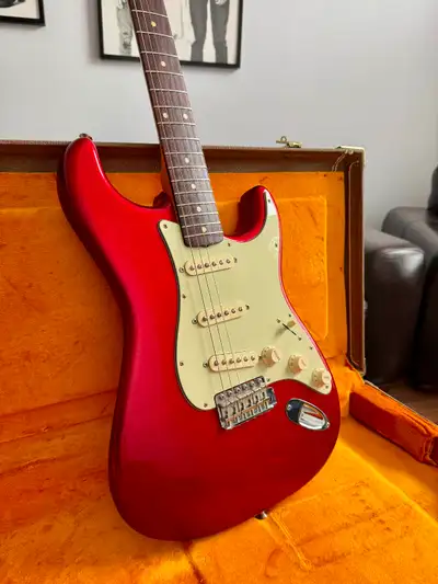 I have a 2010 Fender Special Run '61 Stratocaster from Wildwood Guitars which I recently acquired in...