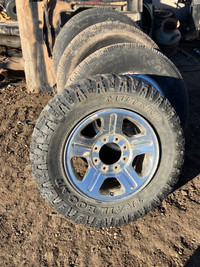 18” 8bolt ford  superduty aluminum rims and tires 