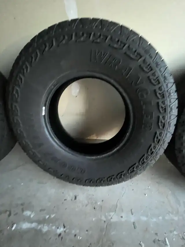 Light Truck Tires in Tires & Rims in Bedford - Image 8