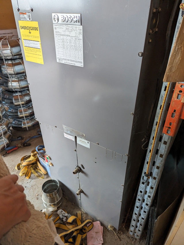 Bosch Hydronic Air Handler in Heating, Cooling & Air in Peterborough - Image 2