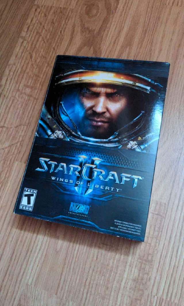 StarCraft 2 Wings of Liberty & Heart of the Swarm dans Jeux pour PC  à Ville de Montréal