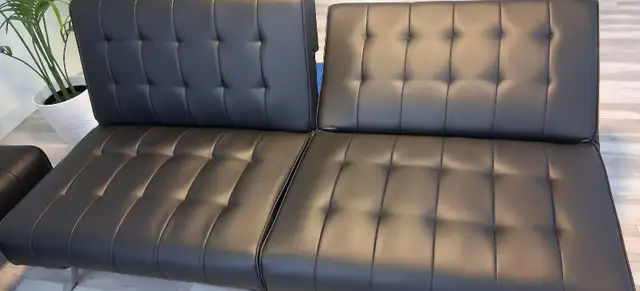 Living room Couch/ Sofa/ Futon in Couches & Futons in Laval / North Shore - Image 3