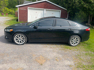 2013 Ford Fusion  Titanium  awd 