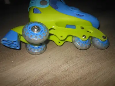 Little Tikes 2-In-1 Training Skates, for 7-8" feet