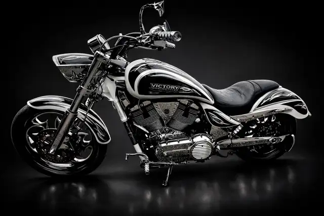 Victory Ness Jackpot – Anniversary Edition (2009) in Sport Bikes in Mississauga / Peel Region - Image 3