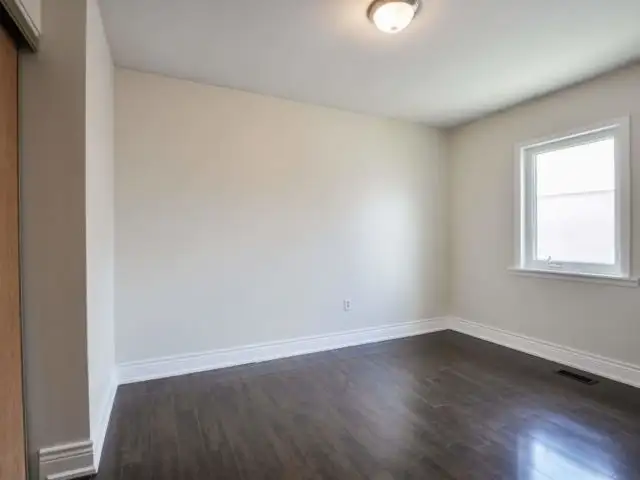 Master bedroom, fully furnished, utilities + bed included in Long Term Rentals in Mississauga / Peel Region - Image 4