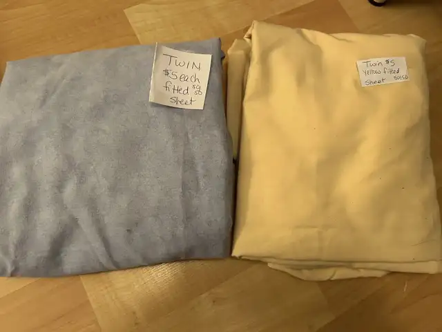 Twin sheet set $15, 2 pillowcases, fire trucks, 100% cotton ++++ in Bedding in Oakville / Halton Region - Image 6