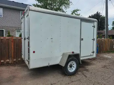 Selling my 6 x 6 x 12 trailer, no longer needed. Make me a offer