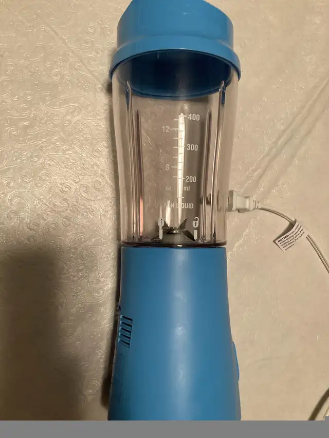 New Hamilton Beach Blender in Processors, Blenders & Juicers in Cambridge - Image 3