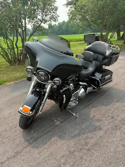 2008 Harley Davidson Ultra Classic - 105 Anniversary Edition - Super low KM I have literally done al...
