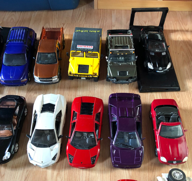 1:18 Die Cast Cars Huge SelectionMany are hard to findStarts $15 in Arts & Collectibles in Oakville / Halton Region - Image 4