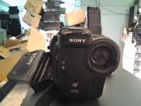 Sony Handycam Video 8 Video Camera Recorder CCD-TR23