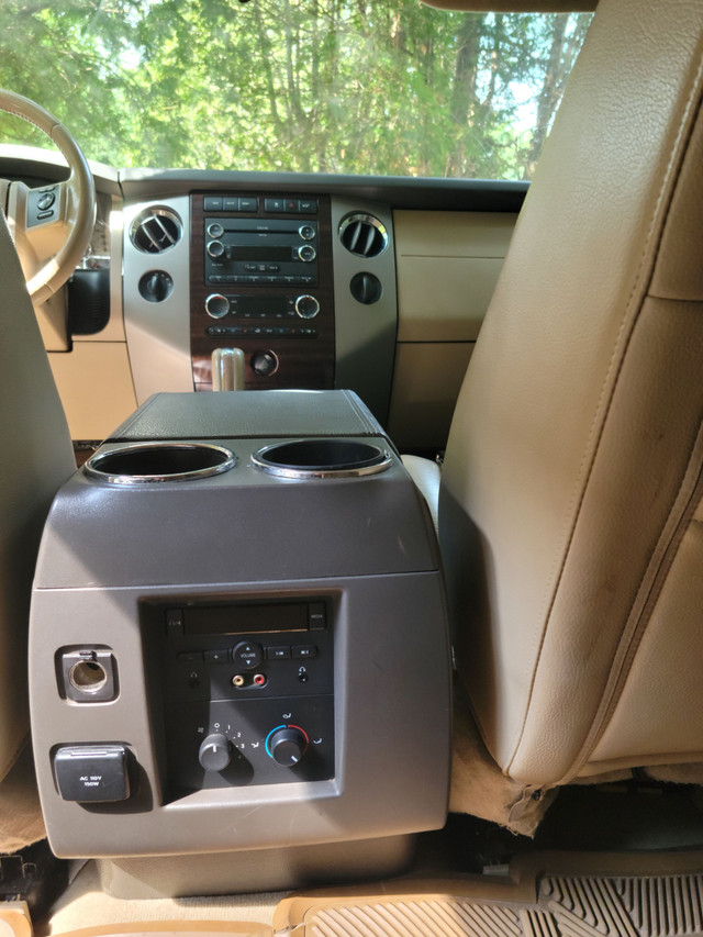 2011 Ford Expedition XLT SUV -- AS IS in Cars & Trucks in Hamilton - Image 4