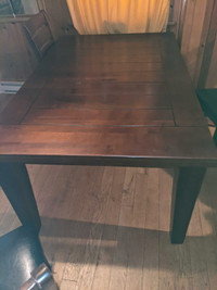 Table de cuisine en bois avec extension et 4 chaises