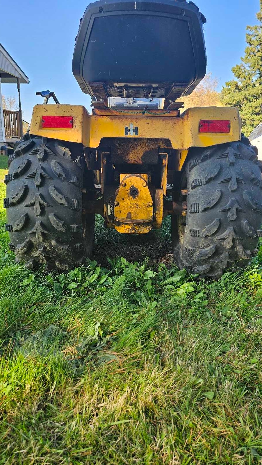 Lawn Tractor | Lawnmowers & Leaf Blowers | Trenton | Free local ...