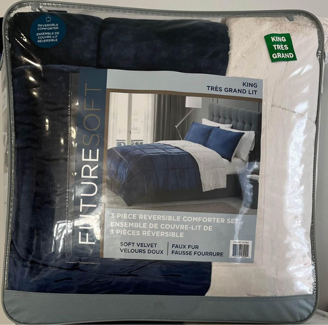 NEW Future Soft 3-Piece Velvet Reversible Comforter Set - KING in Bedding in Calgary