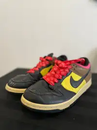 Nike Dunks Size 7