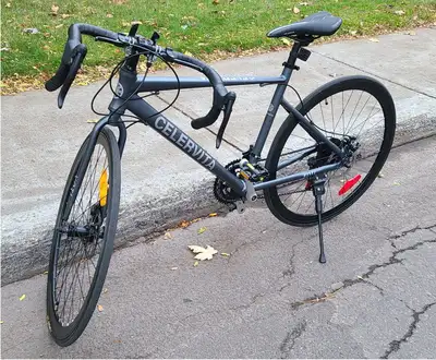 Road Bike Celervita NEW Used 3 Times, View more