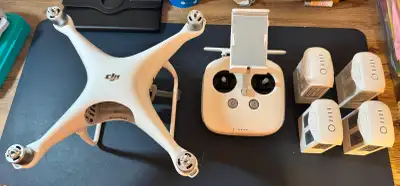 DJI Phantom 4 Pro – Like New Condition – Complete Package Selling my DJI Phantom 4 Pro in excellent...