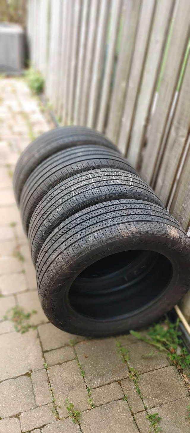 235 55 r19 Continental all season tires like new condition  in Tires & Rims in St. Catharines
