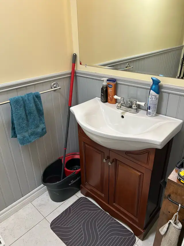 Room for rent in Old Barrhaven in Room Rentals & Roommates in Ottawa - Image 9