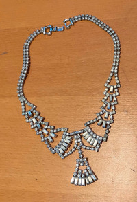 Vintage rhinestone drop necklace