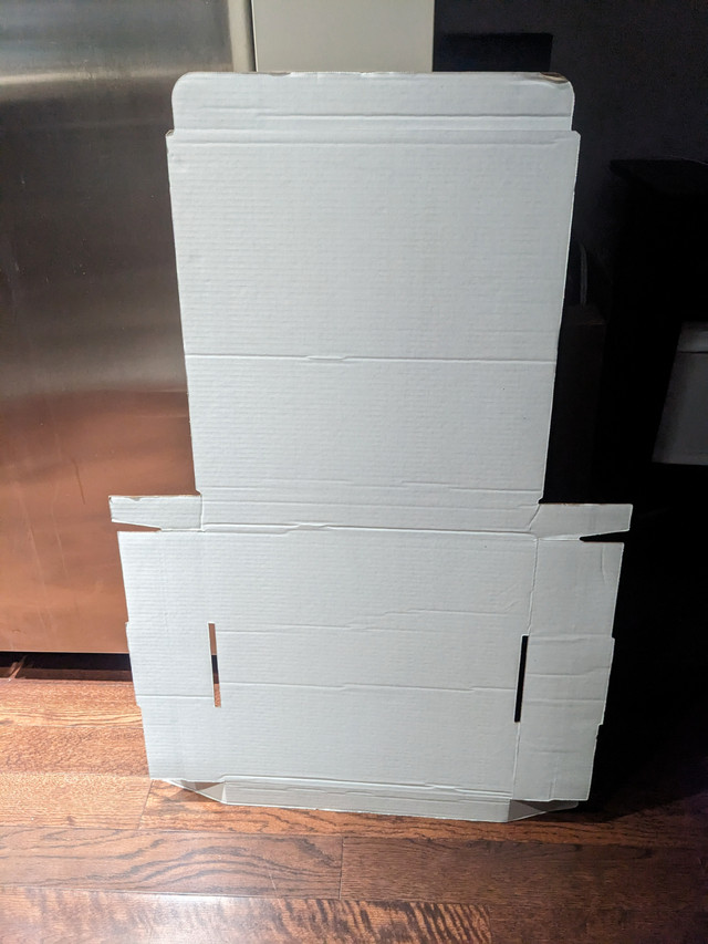 SPORTS JERSEY STORAGE CARDBOARD BOX $4.00 EACH ZIPLOCK BAGS ALSO in Arts & Collectibles in City of Toronto - Image 3