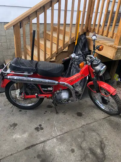 Hi, I am selling a 1981 Honda ct110,2500.. 00.Also a 1972 Honda sl125, 1500.00. And a 2009 ktm sx85,...