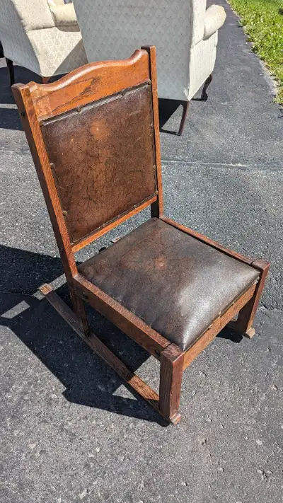 Some light wear. Great condition. Leather does not have any rips. Size is 33" height x 17" wide x 16...