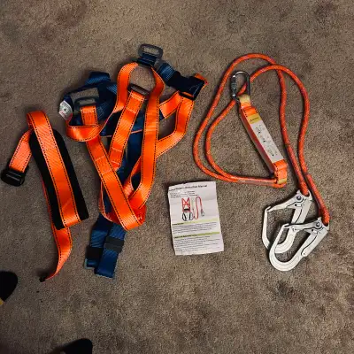 ONE NEW SAFTY HARNESS PLUS DOUBLE LANYARD PACAS PICTURED, View more